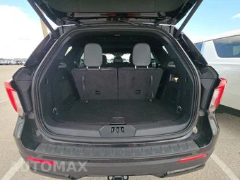 2026 Ford Explorer ST-Line - miniatura 17