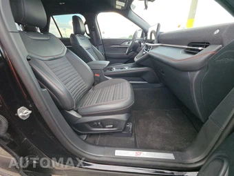 2026 Ford Explorer ST-Line - miniatura 8