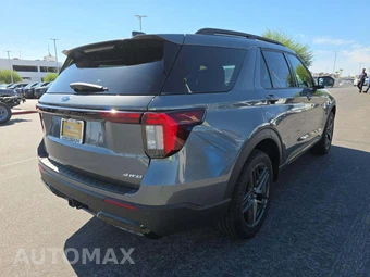 2026 Ford Explorer ST-Line - miniatura 3