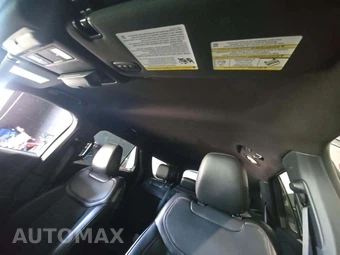 2026 Ford Explorer ST-Line - miniatura 8