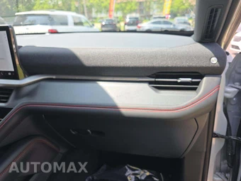 2026 Ford Explorer ST-Line - miniatura 20