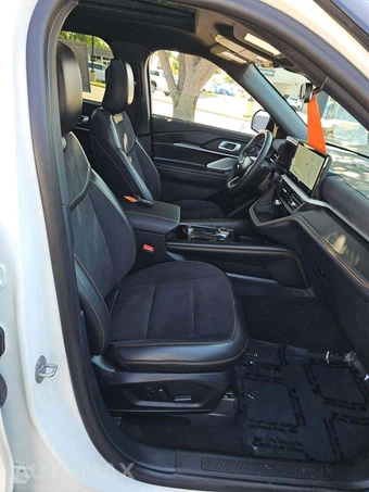 2026 Ford Explorer Tremor - miniatura 18
