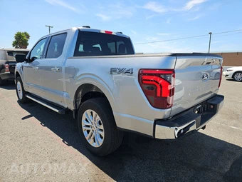 2026 Ford F-150 Hybrid LARIAT Crew Cab Short Bed - miniatura 6