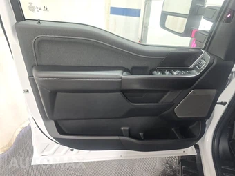 2026 Ford F-150 LARIAT Crew Cab Medium Bed - miniatura 9