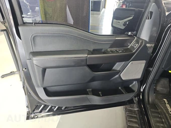2026 Ford F-150 LARIAT Crew Cab Short Bed - miniatura 9