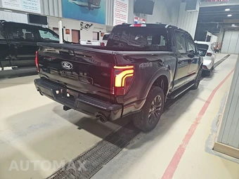 2026 Ford F-150 LARIAT Crew Cab Short Bed - miniatura 4