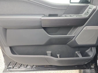 2026 Ford F-150 LARIAT Crew Cab Short Bed - miniatura 9