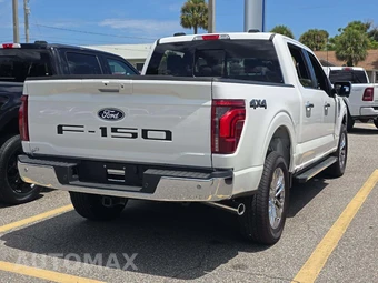 2026 Ford F-150 LARIAT Crew Cab Short Bed - miniatura 3
