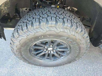 2026 Ford F-150 Raptor Crew Cab Short Bed - miniatura 22