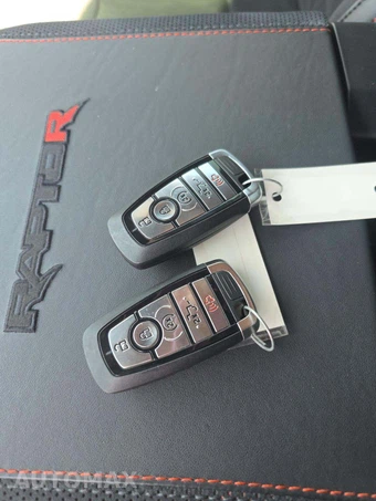 2026 Ford F-150 Raptor Crew Cab Short Bed - miniatura 5