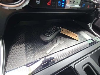 2026 Ford F-150 Raptor Crew Cab Short Bed - miniatura 8