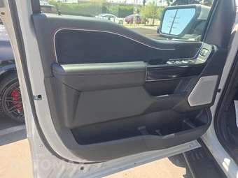 2026 Ford F-150 Raptor Crew Cab Short Bed - miniatura 9