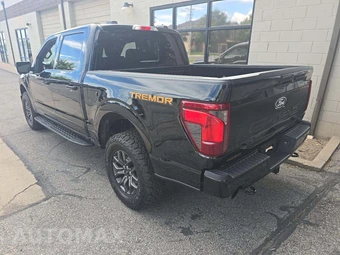 2026 Ford F-150 Tremor Crew Cab Short Bed - miniatura 2