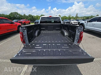 2026 Ford F-150 XLT Extended Cab Medium Bed w/Rear Doors - miniatura 11
