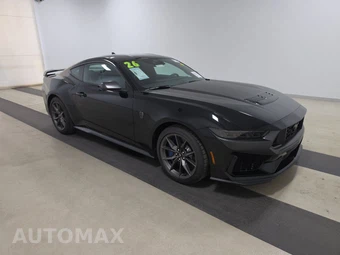 2026 Ford Mustang Dark Horse Coupe - miniatura 3