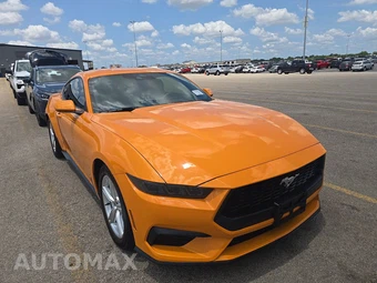 2026 Ford Mustang EcoBoost Coupe - miniatura 3