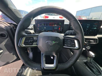 2026 Ford Mustang EcoBoost Coupe - miniatura 10
