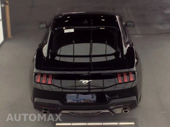 2026 Ford Mustang EcoBoost Coupe - miniatura 5