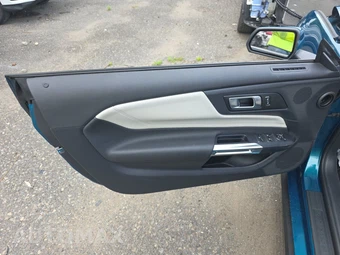 2026 Ford Mustang EcoBoost Premium Convertible - miniatura 9