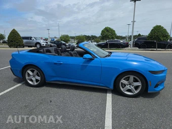 2026 Ford Mustang EcoBoost Premium Convertible - miniatura 4