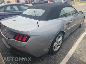 2026 Ford Mustang EcoBoost Premium Convertible - miniatura 4
