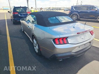 2026 Ford Mustang EcoBoost Premium Convertible - miniatura 6