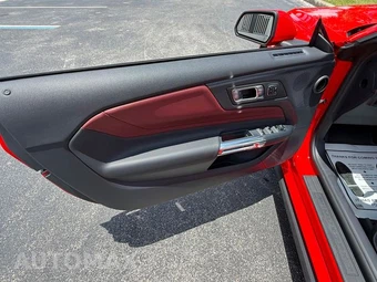 2026 Ford Mustang EcoBoost Premium Convertible - miniatura 46