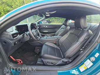 2026 Ford Mustang EcoBoost Premium Coupe - miniatura 3