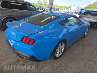 2026 Ford Mustang EcoBoost Premium Coupe - miniatura 4