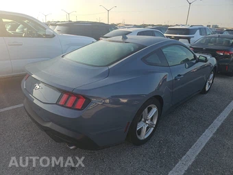 2026 Ford Mustang EcoBoost Premium Coupe - miniatura 4