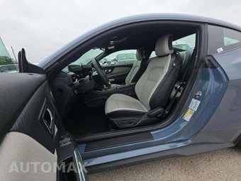 2026 Ford Mustang EcoBoost Premium Coupe - miniatura 3