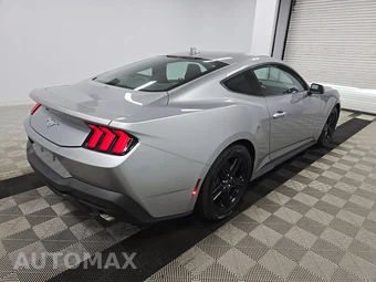 2026 Ford Mustang EcoBoost Premium Coupe - miniatura 4