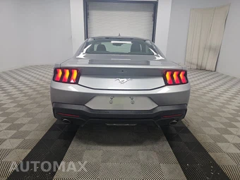 2026 Ford Mustang EcoBoost Premium Coupe - miniatura 5