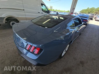 2026 Ford Mustang EcoBoost Premium Coupe - miniatura 4