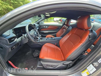 2026 Ford Mustang EcoBoost Premium Coupe - miniatura 3