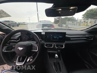 2026 Ford Mustang EcoBoost Premium Coupe - miniatura 11