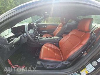 2026 Ford Mustang EcoBoost Premium Coupe - miniatura 3
