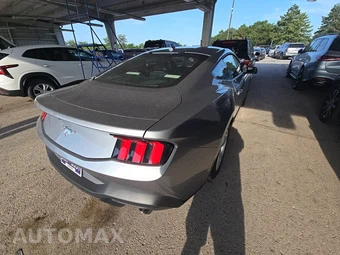 2026 Ford Mustang EcoBoost Premium Coupe - miniatura 4