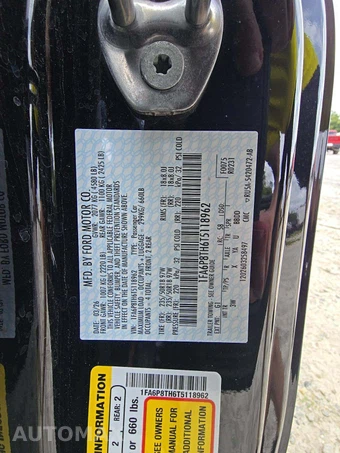 2026 Ford Mustang EcoBoost Premium Coupe - miniatura 2