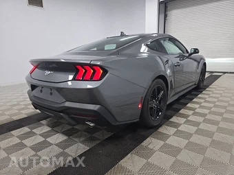 2026 Ford Mustang EcoBoost Premium Coupe - miniatura 4