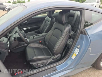2026 Ford Mustang EcoBoost Premium Coupe - miniatura 3