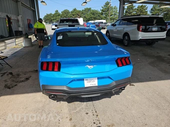2026 Ford Mustang EcoBoost Premium Coupe - miniatura 5