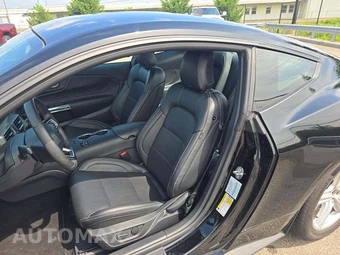 2026 Ford Mustang EcoBoost Premium Coupe - miniatura 3