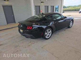 2026 Ford Mustang EcoBoost Premium Coupe - miniatura 4