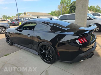 2026 Ford Mustang GT Premium Coupe – miniatura 2
