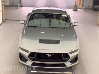 2026 Ford Mustang GT Premium Coupe - miniatura 2