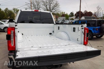 2026 Ford Super Duty F-250 King Ranch Crew Cab Medium Bed - miniatura 15
