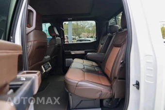 2026 Ford Super Duty F-250 King Ranch Crew Cab Medium Bed - miniatura 17