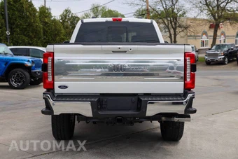 2026 Ford Super Duty F-250 King Ranch Crew Cab Medium Bed - miniatura 4