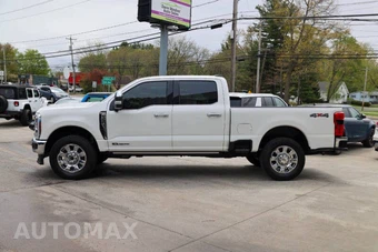 2026 Ford Super Duty F-250 King Ranch Crew Cab Medium Bed - miniatura 6